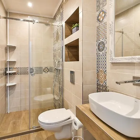 Chayka Flats Varna